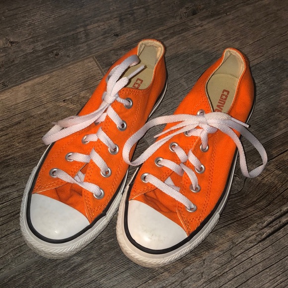 orange low top converse
